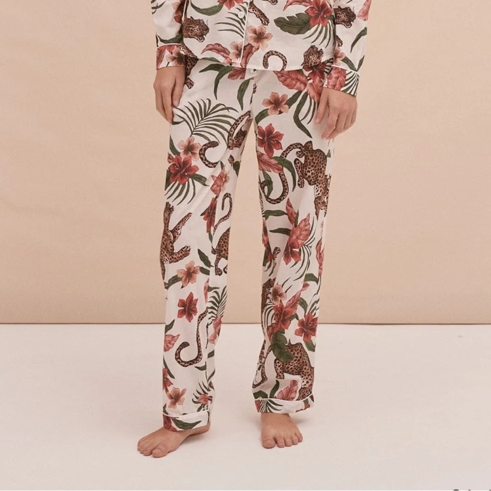 Desmond & Dempsey Long Pyjama Pants in Soleia Leopard Cream Sz XS